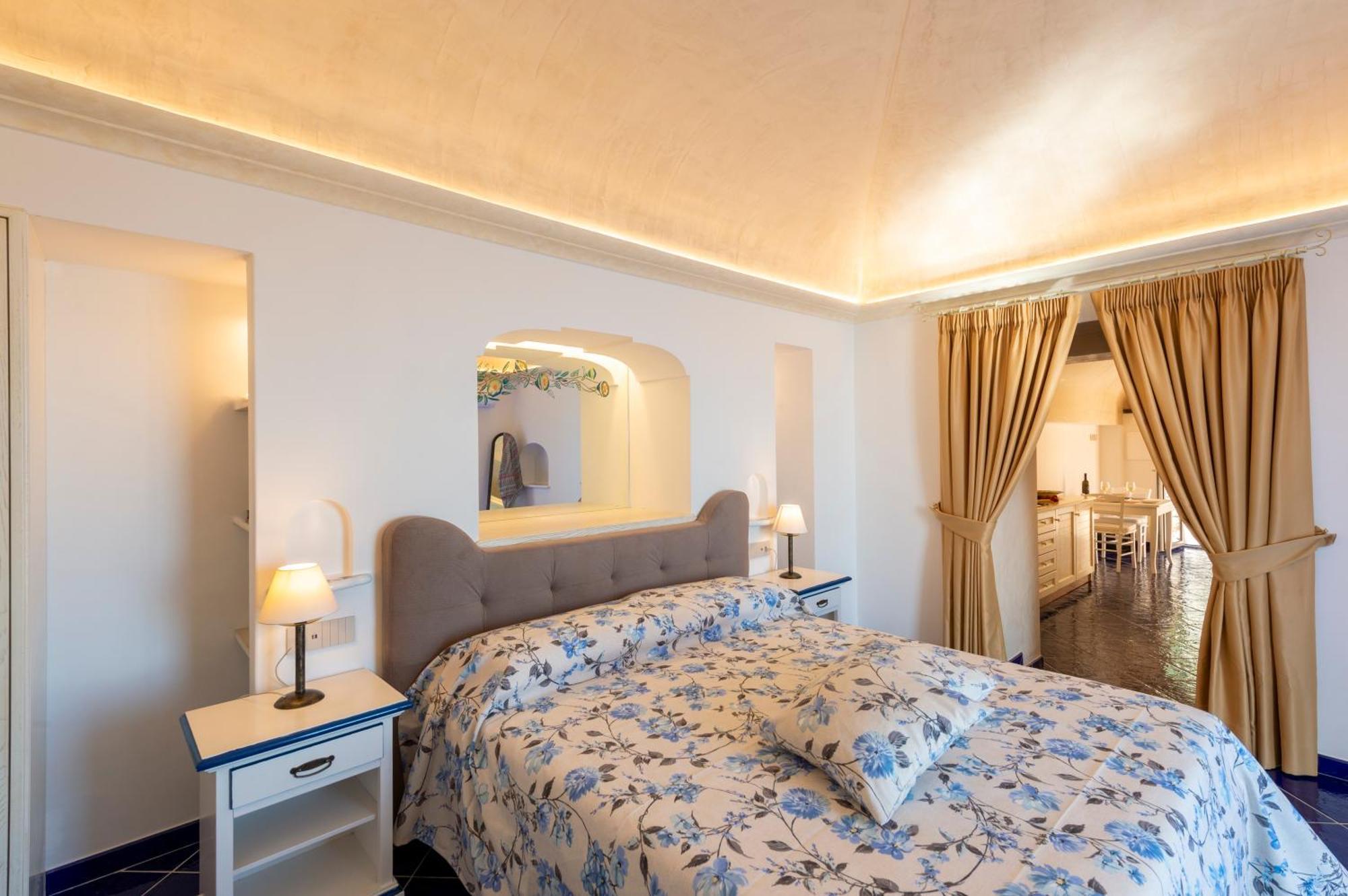 Le Contrade By Sosore Holiday Homes -Amalfi Coast Фуроре Экстерьер фото